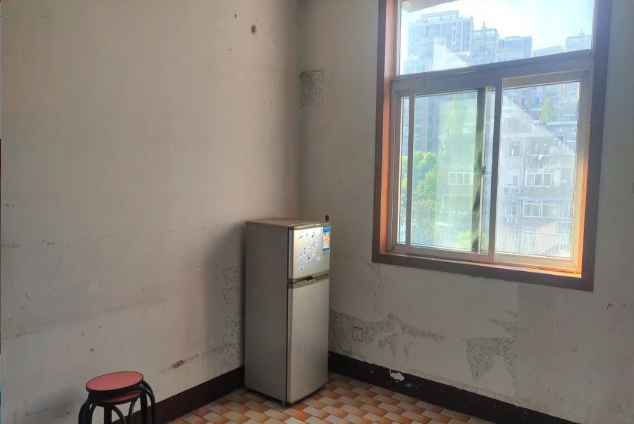 商住两用一居｜押一付三｜随时看房｜优先自提